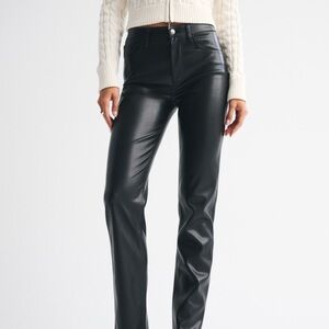 Abercrombie & Fitch- High Rise 90s Straight Vegan Leather Pants. Black. 33LONG